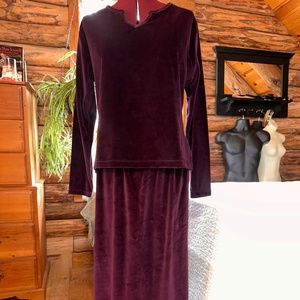 Stephanie Andrews Women's 2-pc Purple Velour Maxi Skirt & Long Sleeve Top XL